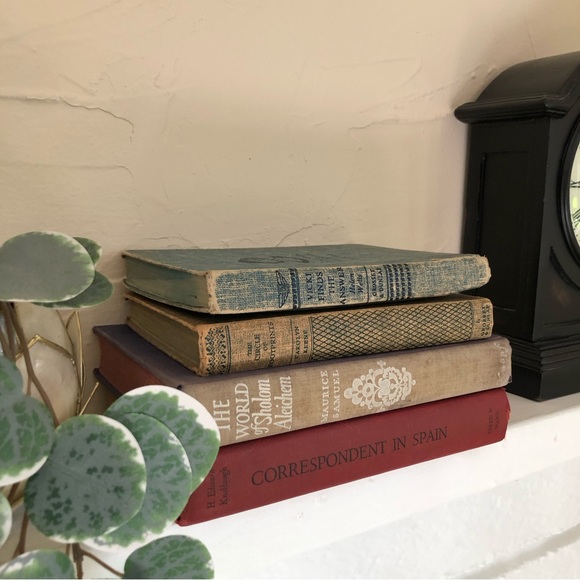 1930’s Vintage Book set| Dark academia Home Decor| Collectibles 4 books - Picture 7 of 10